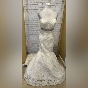 Justin Alexander 8683 ivory wedding dress Rhinestone Waist altered Size small